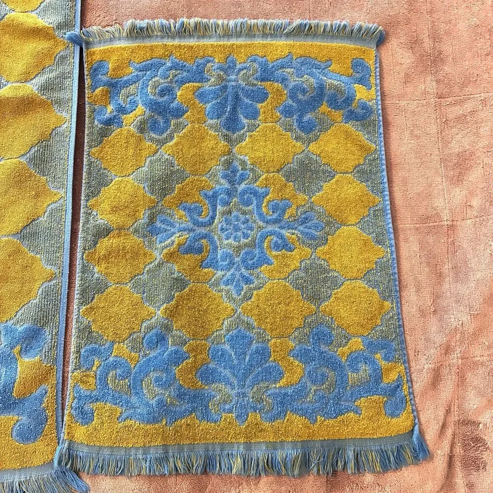 2 Vintage JC Penney Fashion Manor Bath Hand Towel Set MCM Blue Avocado Olive